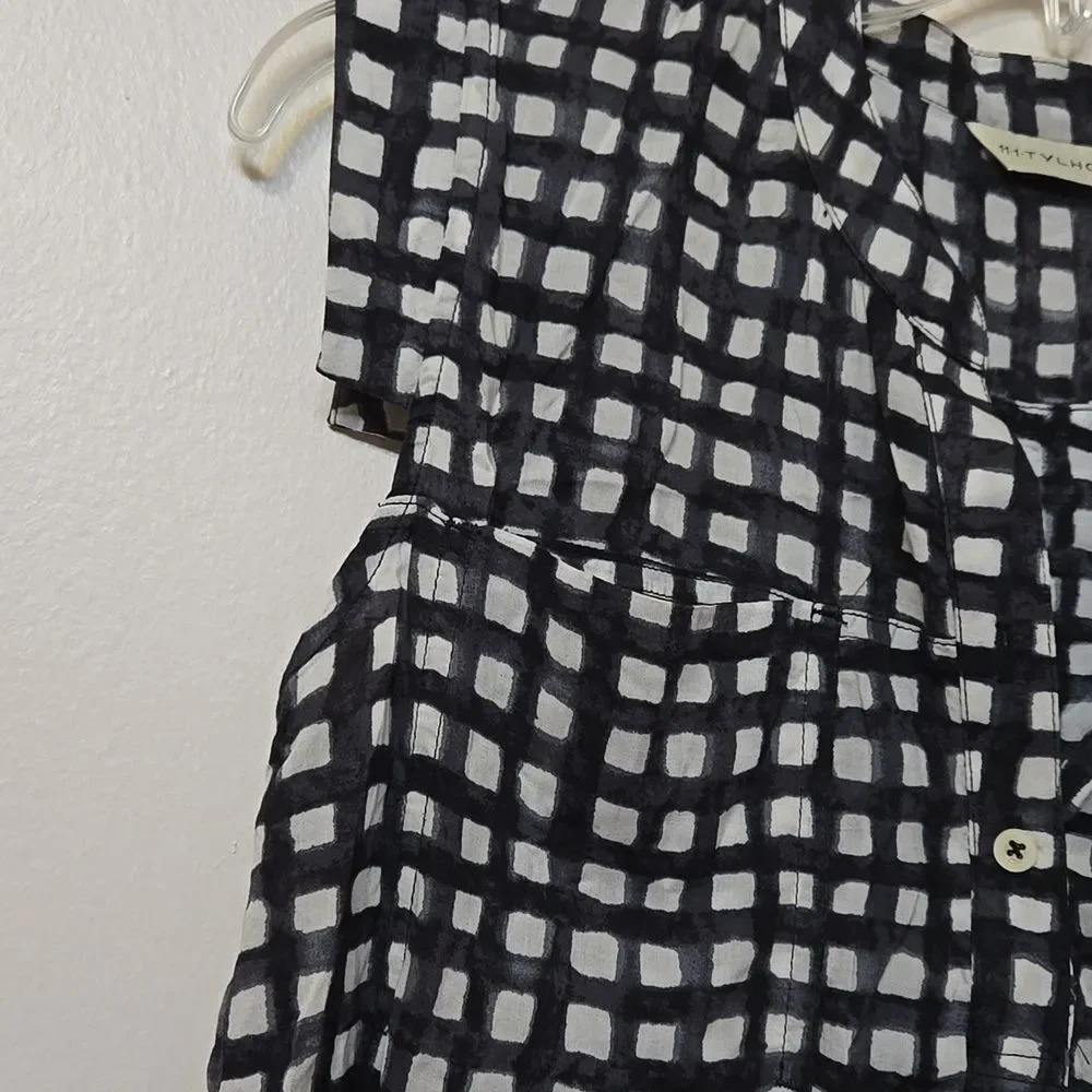 11•1 TYLHO Anthropologie Squares Black White Sleeveless Top Size Small Women's - Picture 3 of 6
